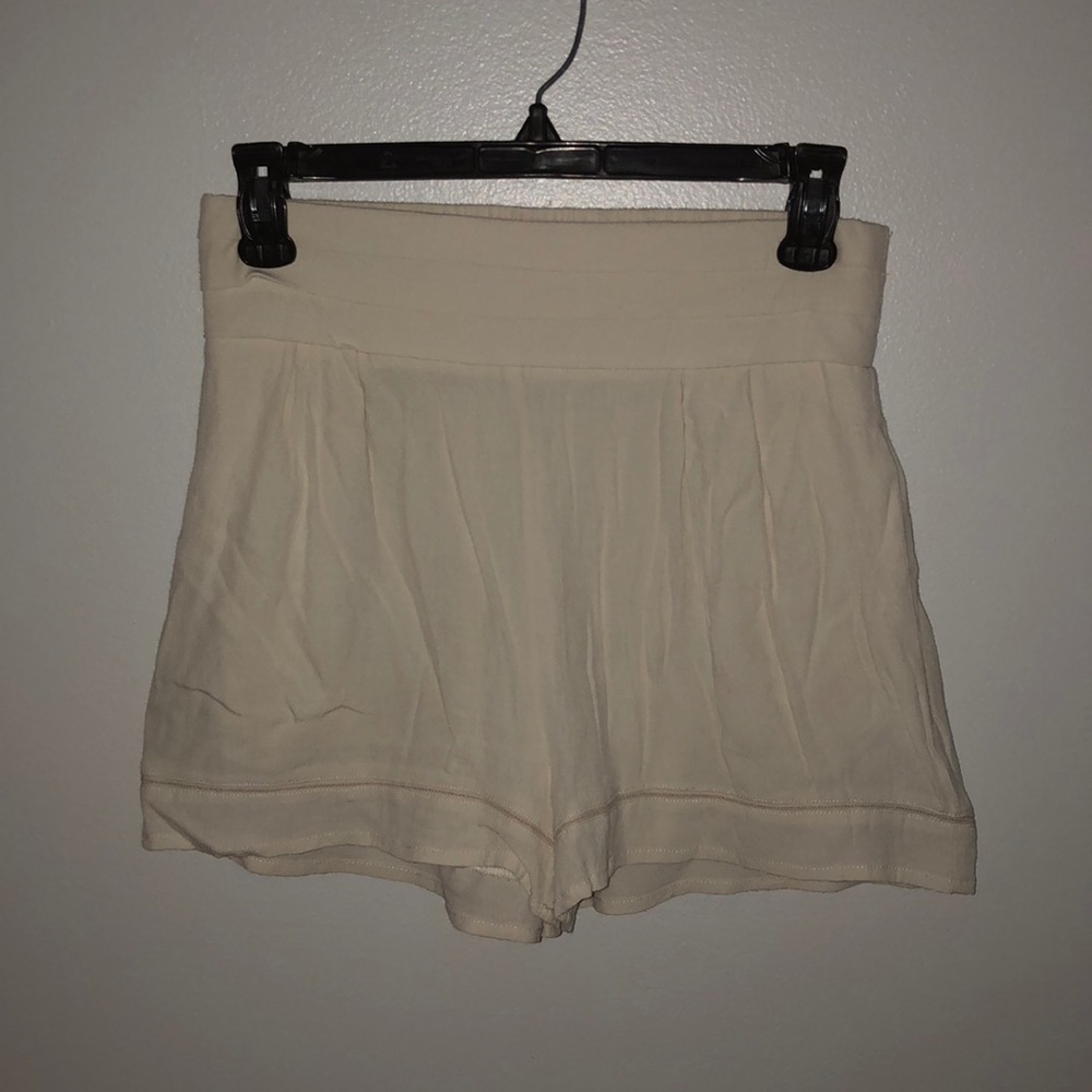 Cream flowy shorts